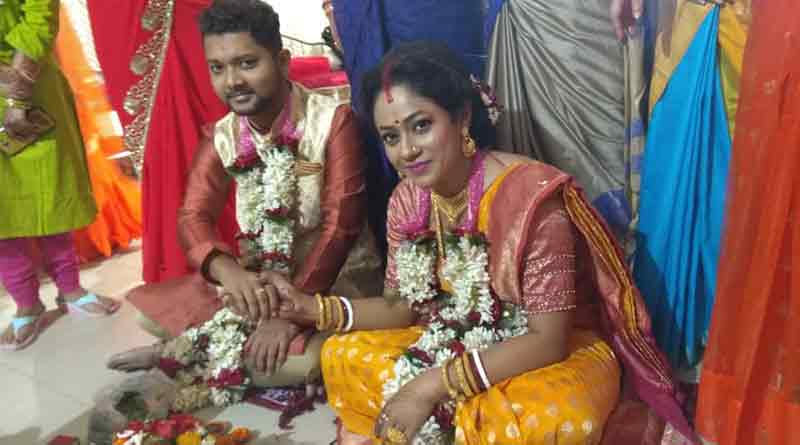 টলিপাড়ায় সানাইয়ের সুর, পরিণতি পেল অরিত্র-মহুয়ার প্রেম