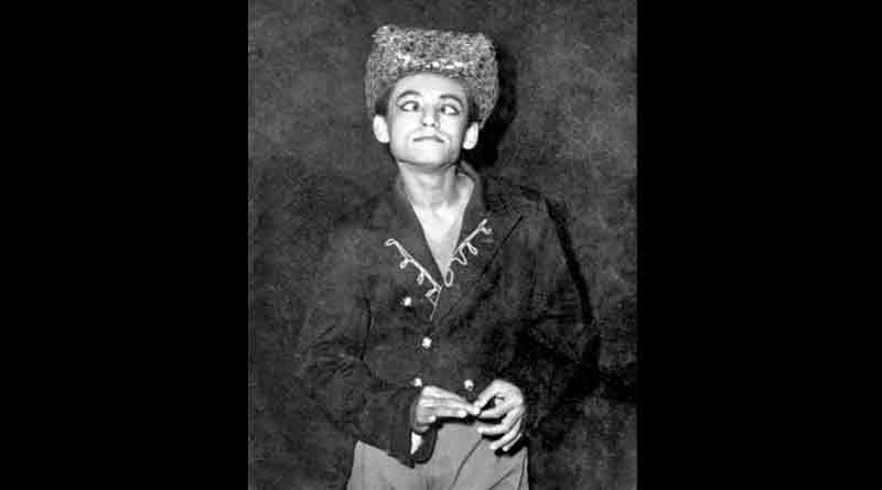 মঞ্চ থেকে দর্শকদের মননে ঠাঁই, বিপ্লব দীর্ঘজীবী হোন