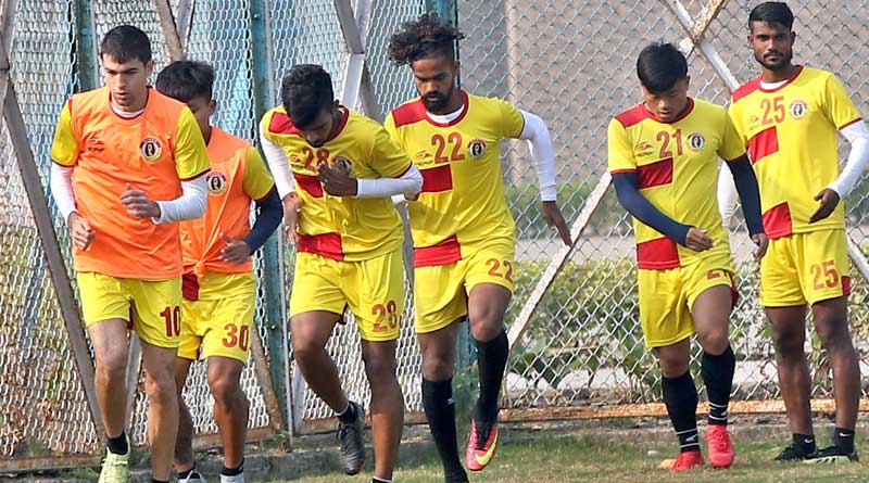 East Bengal failed to beat Charchil Brothers