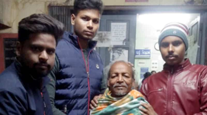 গুগল ম্যাপ দেখে নিখোঁজ বৃদ্ধকে ঘরে ফেরানোর ব্যবস্থা করলেন তিন পড়ুয়া