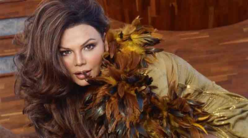 Rakhi Sawant threatens camera persons with ₹500 crore defamation case