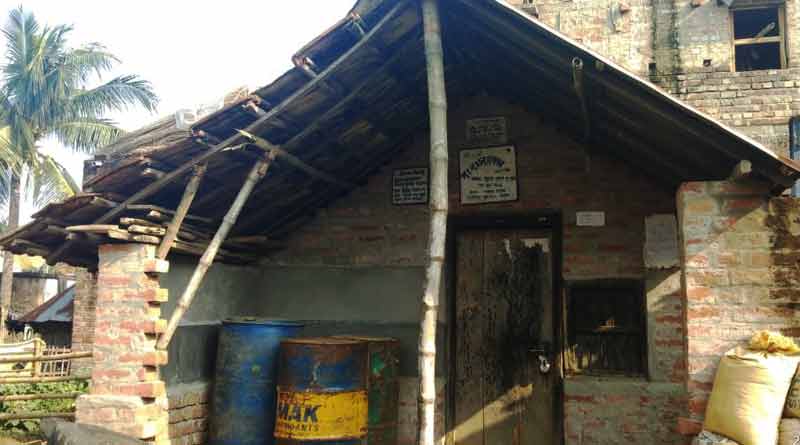 রেশনে ‘মাল’ না পেয়ে ১০ লক্ষ জরিমানা, পলাতক ডিলার