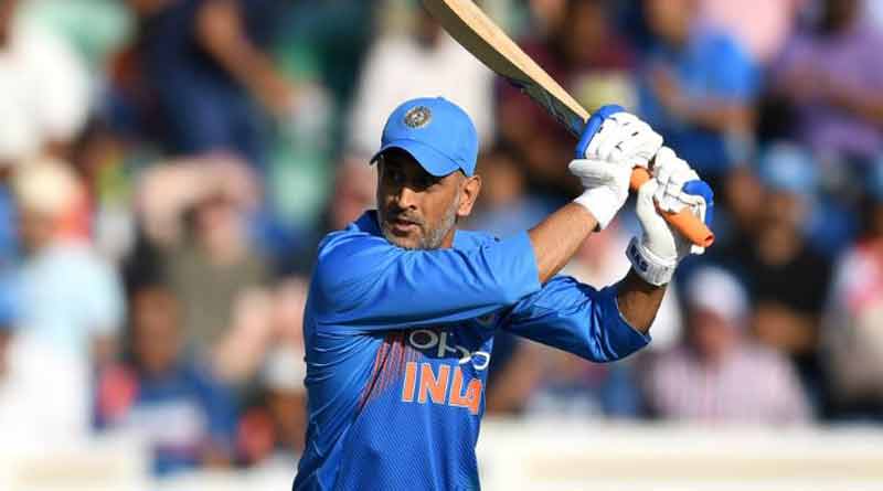 MS Dhoni received reception at MCG