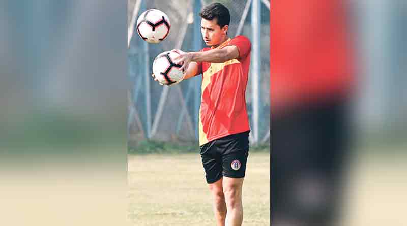 আজ অ্যারোজের বিরুদ্ধে পূর্ণশক্তির দল নামাতে ‘ঝুঁকি’ আলেজান্দ্রোর