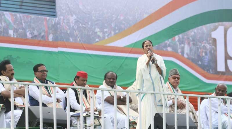 Mamata warns BJP from Birgade ground