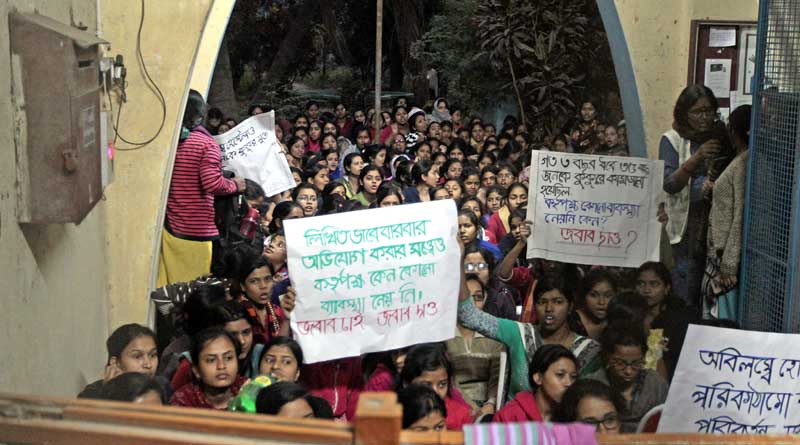 নার্সিং পড়ুয়াদের বিক্ষোভে ভেস্তে গেল বৈঠক, ধুন্ধুমার এনআরএসে