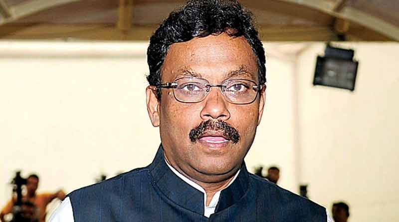 কঠিন প্রশ্নে বিরক্ত! ছাত্রকে গ্রেপ্তারির নির্দেশ মহারাষ্ট্রের শিক্ষামন্ত্রীর