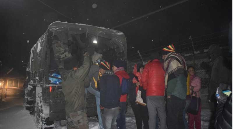  Heavy snowfall in Sikkim's Lachung Valley