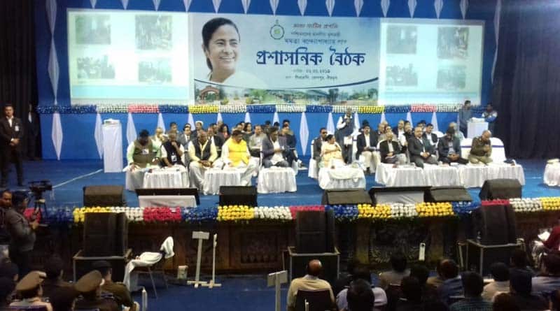 কেন্দ্রের থেকে কৃষিবিমার টাকা নেব না, বীরভূমে ঘোষণা মুখ্যমন্ত্রীর