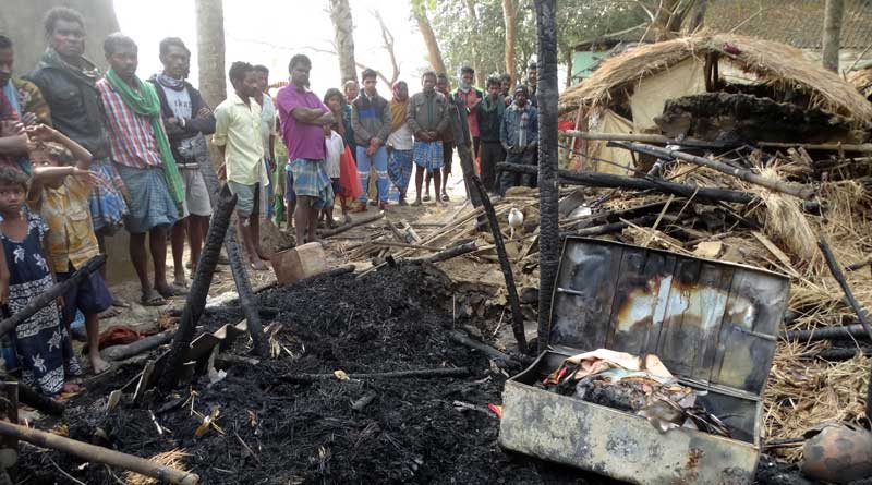 মর্মান্তিক! সন্তানকে বাঁচাতে গিয়ে অগ্নিদগ্ধ হয়ে মৃত্যু গৃহবধূর