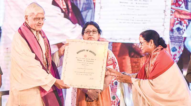 বাড়ছে অধ্যাপক ও উপাচার্যের অবসরের বয়সসীমা, ঘোষণা মুখ্যমন্ত্রীর
