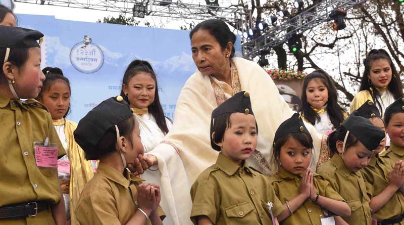 দেশের জন্য নেতাজির ভূমিকাকে আড়াল করা হয়েছে, কেন্দ্রকে আক্রমণ মুখ্যমন্ত্রীর