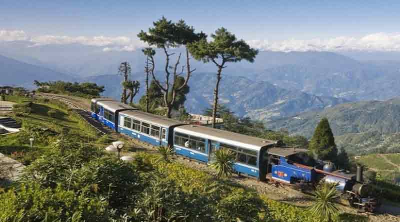 Tourists have to pay extra tax for visiting Darjeeling | Sangbad Pratidin