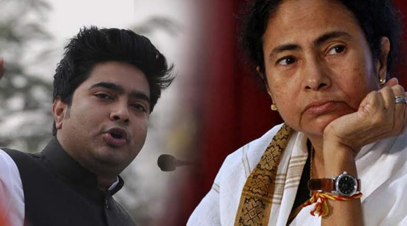 মমতার ধরনা মঞ্চে নেই অভিষেক, তুঙ্গে রাজনৈতিক চর্চা