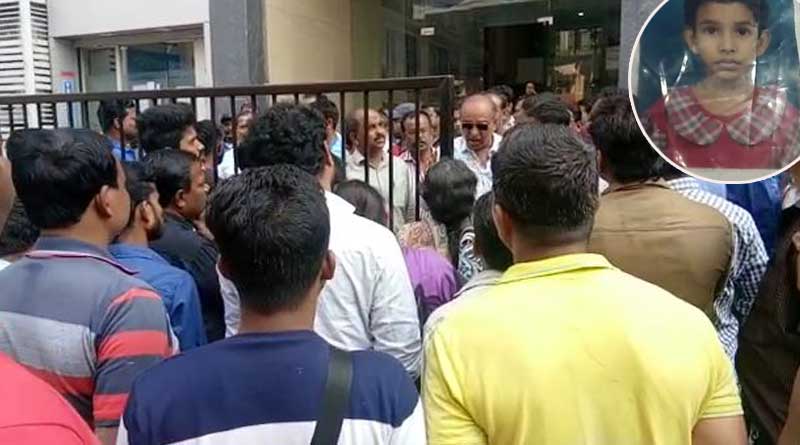 মর্মান্তিক! নাগেরবাজারে বেপরোয়া বাসের চাকায় পিষ্ট পাঁচ বছরের শিশু