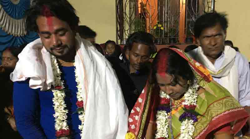 মর্গে বাবা, কনেকে লগ্নভ্রষ্টা হতে না দিয়ে বিয়ের পিঁড়িতে শোকে বিহ্বল ছেলে