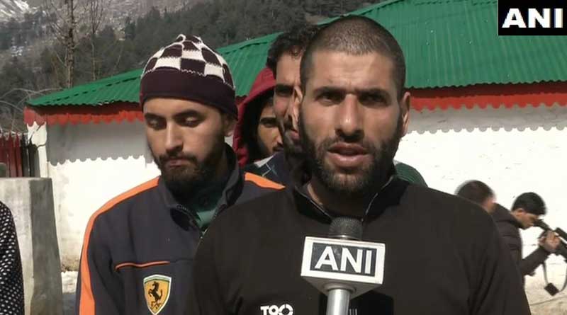 Kashmiris in Army recruitment rally