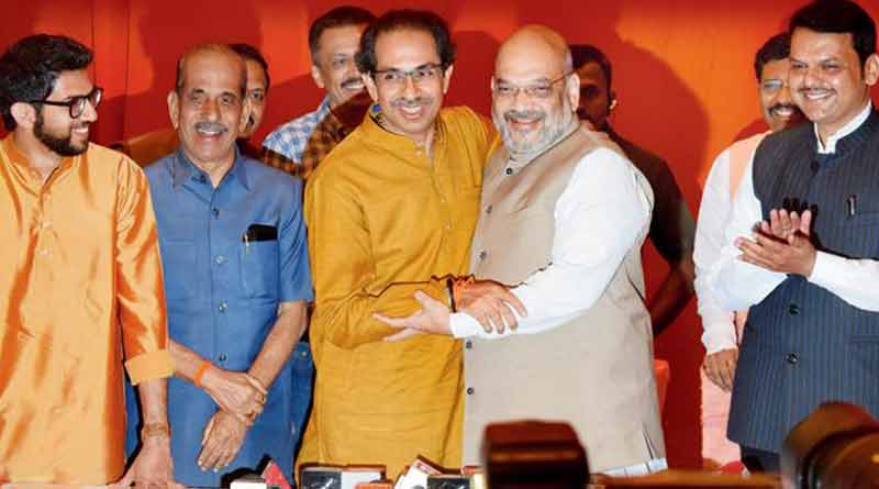 ‘শহিদের রক্তে রাজনীতি’, বিজেপিকে বিঁধল শিব সেনা