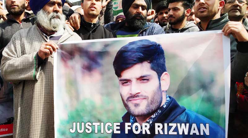 To protest against murder of friend, Kashimiri youth joins militance