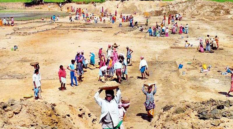 Bengal ranked first in Total Persons Worked in MGNREGA in FY 2021-22 | Sangbad Pratidin