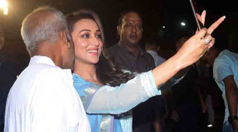 TMC bars selfie with Tollywood actress Mimi Chakraborty