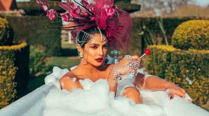 Glamorous Priyanka in bathtub 