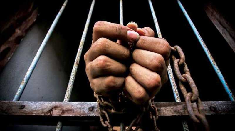10 get life imprisonment for smuggling explosives from Pakistan