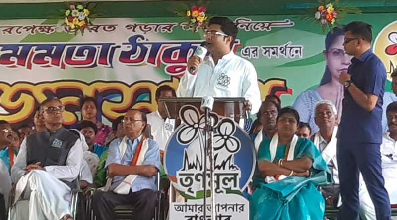 ‘এত নিকৃষ্ট প্রধানমন্ত্রী আগে কখনও দেখেননি’, মোদিকে বেনজির আক্রমণ অভিষেকের