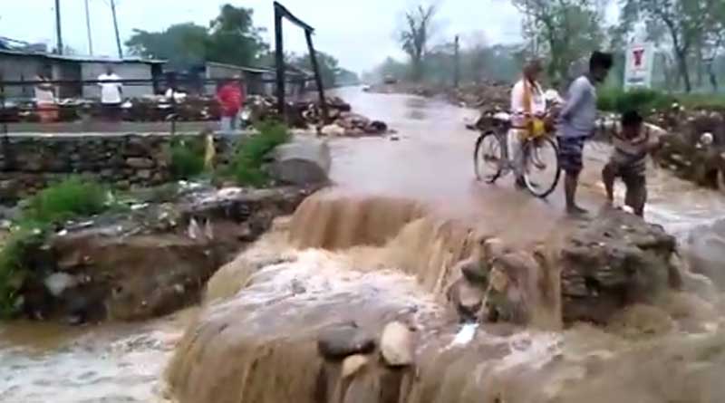 Flood situation prevails in Dooars due to heavy rain in Bhutan hills