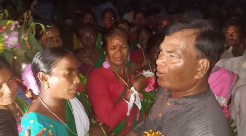 বিরোধীরা ভোট চাইতে এলে ঝাঁটা হাতে তাড়া করবেন, মহিলাদের নিদান তৃণমূল নেতার