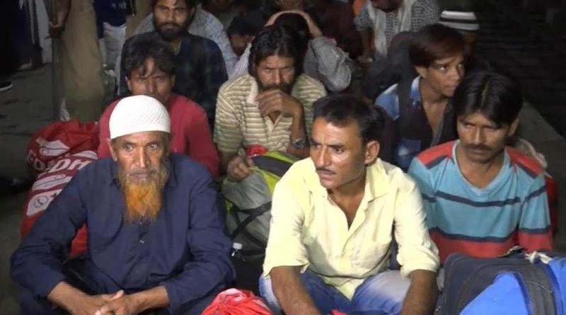 100 Indian fishermen reached in Vadodara who released from Pakistan