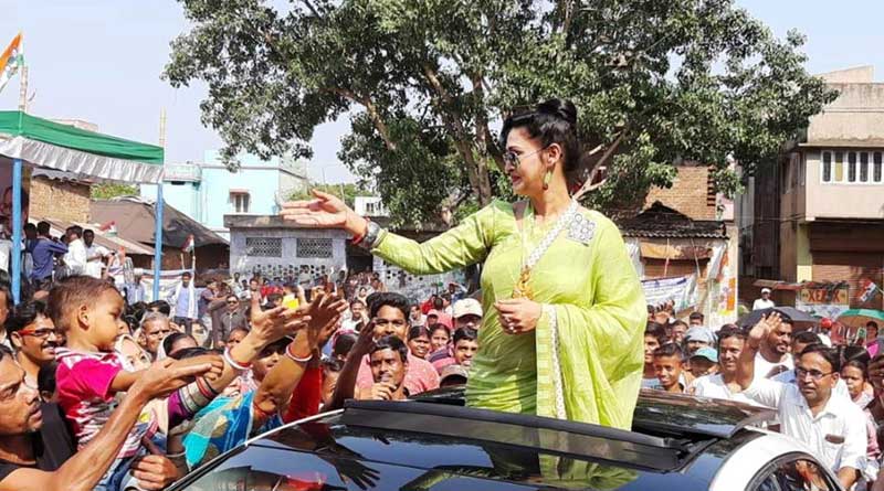 Actress Indrani Haldar campaigns for TMC in Durgapur