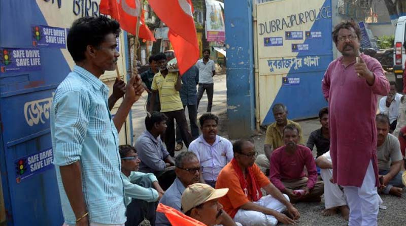 প্রচারে বাইকবাহিনীর বাধা, তৃণমূলের বিরুদ্ধে থানায় বিক্ষোভ সিপিএমের