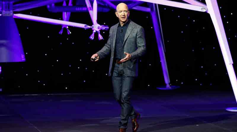 Amazon’s Jeff Bezos says he'll send a spaceship to the moon