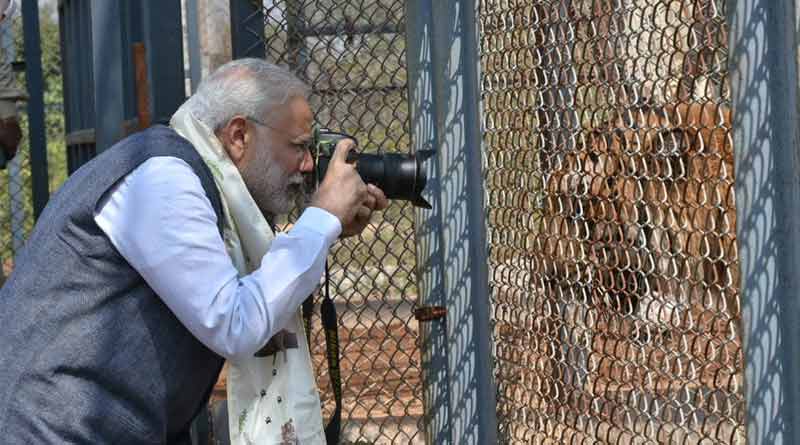 I used digital camera in 1987, said prime minister Narendra Modi