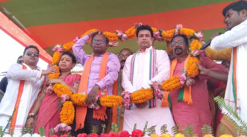 ‘দিদি, জনগণ আপনাকে লাথি মারতে তৈরি’, জনসভায় কুরুচিকর আক্রমণ সায়ন্তনের