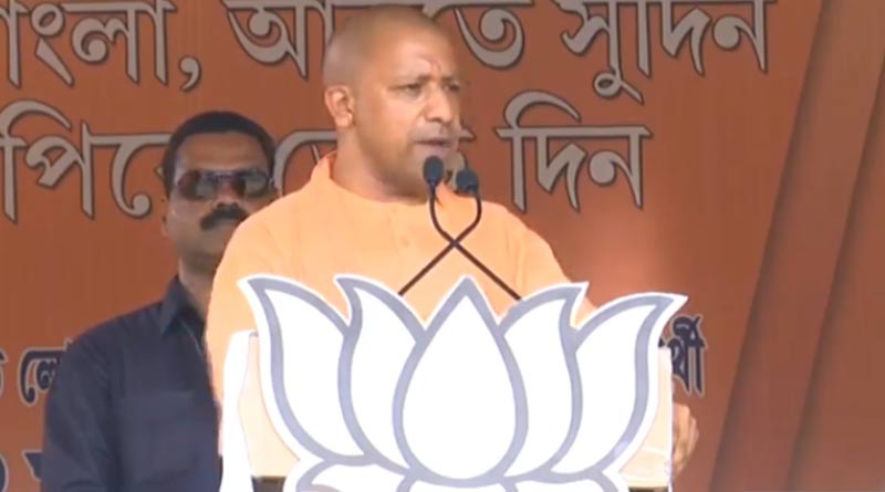 ‘দুর্গাপুজো সময়ে হবে, প্রয়োজন হলে মহরম পিছিয়ে দিন’, বেফাঁস মন্তব্যে বিতর্কে যোগী