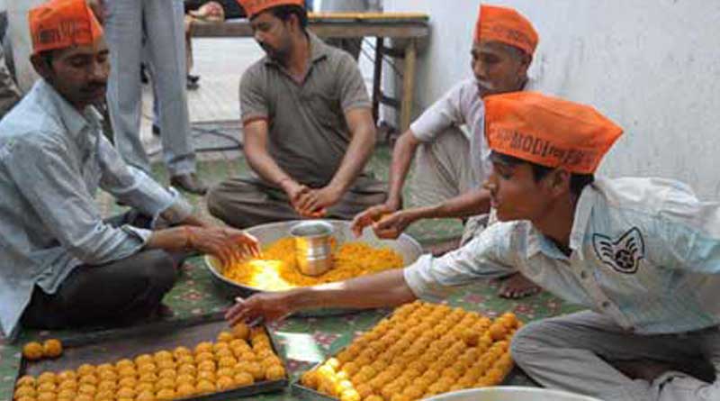 Lakhs of laddoo is being prepared to celebrate oath taking ceremony