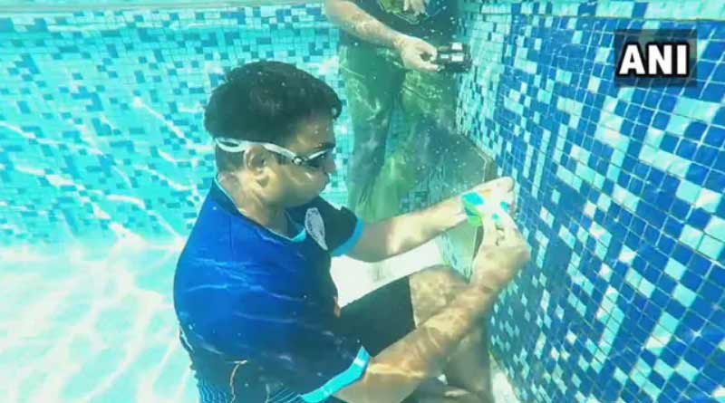 Mumbai Man Solves Rubik's Cube Under Water, Enters Guinness Record