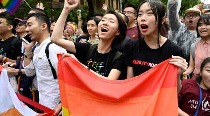 In a historic first in Asia, Taiwan legalizes gay marriage