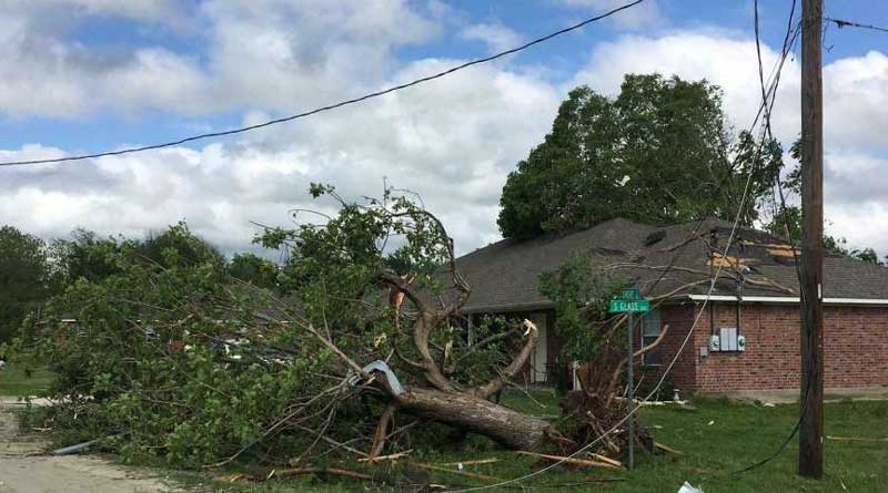 Tornado in two states of central USA makes devastation