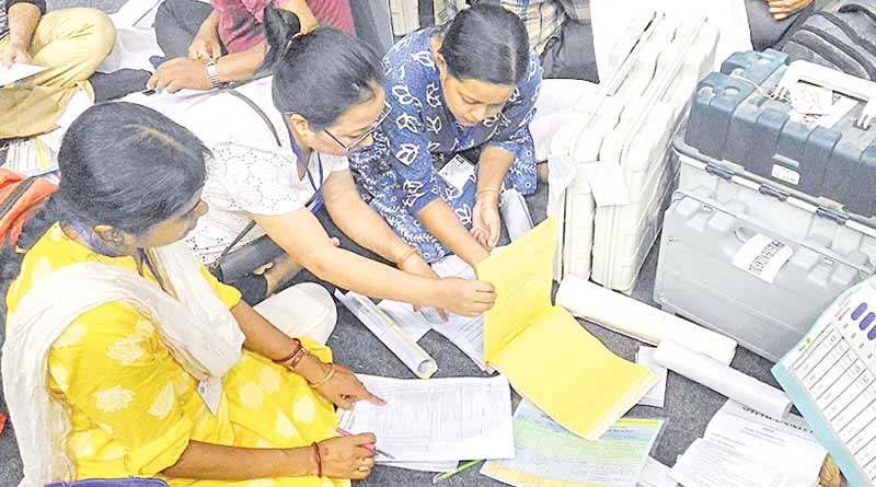 EC imposes sec 144 around polling booths in Bengal