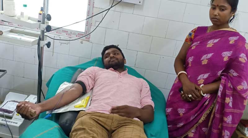 রোজা ভেঙে রক্তদান, যমে-মানুষের লড়াইয়ের ময়দানে রাখির প্রাণদাতা ওসমান