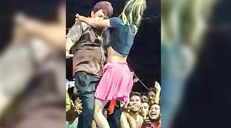 Vulgar dance during TMC celebratory party at Bhangor