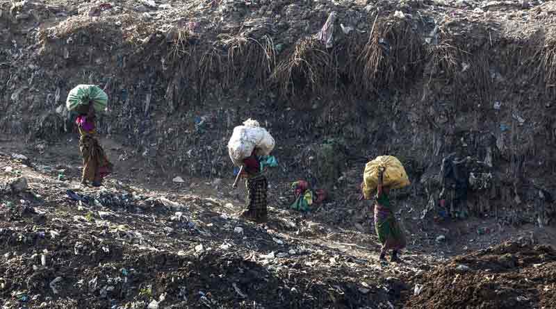 Ghazipur landfill is growing taller than the Taj Mahal
