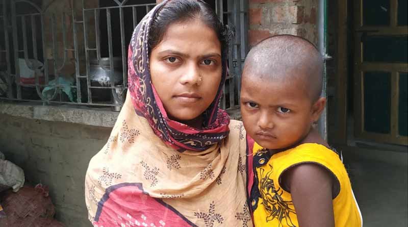 কন্যাসন্তান জন্মানোর ‘অপরাধ’, স্বামীর মারে শ্রবণশক্তি হারানোর আশঙ্কা গৃহবধূর