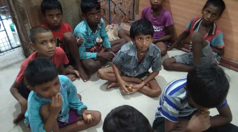 পড়া না পারলেই মার, শিক্ষকদের ভয়ে আবাসিক স্কুল থেকে পালাল ৯ পড়ুয়া