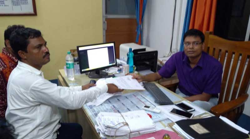 ইস্তফাপত্র জমা দিয়ে একমাস পর গ্রামে ফিরলেন তৃণমূলের পঞ্চায়েত প্রধান