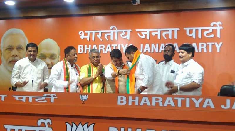 TMC Nowpara MLA Sunil Singh and 12 TMC Councillors join BJP