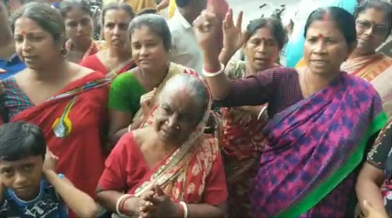 পুকুর ভরাট করে বিনোদন পার্ক তৈরির সিদ্ধান্ত, স্থানীয়দের ক্ষোভের মুখে পুরপ্রধান